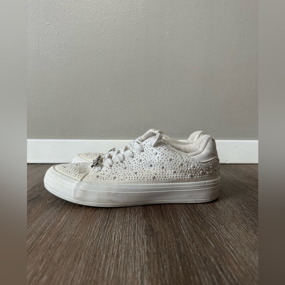 Juicy Couture Alanis B Studded Lace-up Glam Sneakers Pearl White 7.5 - Picture 4 of 10